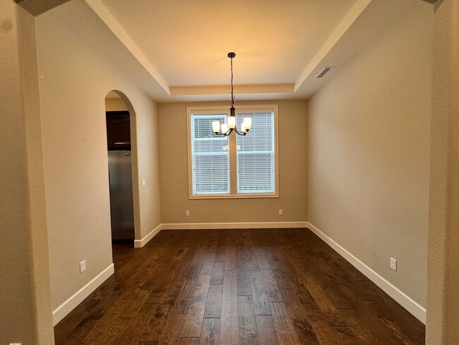 Building Photo - FOR RENT UNFURNISHED: Beautifully maintained 2015 Noyes-built home, 5 bed, 3 bath, 2 car garage w...