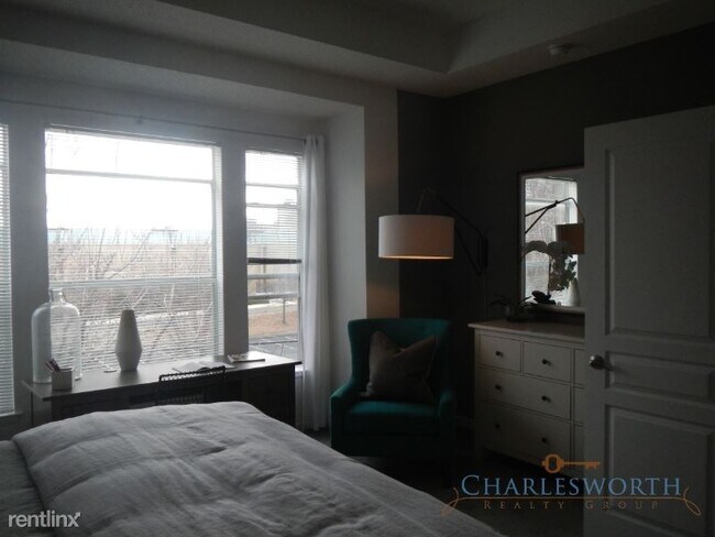 Building Photo - 2 br, 2 bath Townhome - Piedmont
