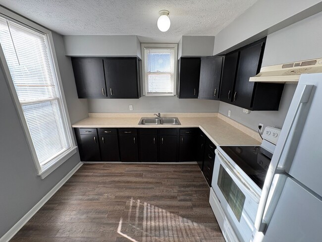 Building Photo - Lovely & Spacious 4-Bedroom Single-Family Home with Open Backyard