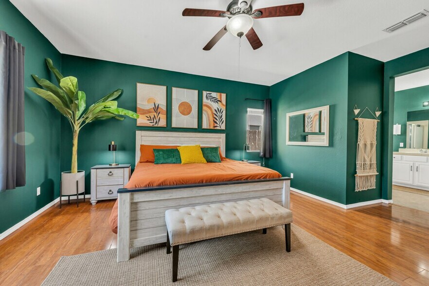 Building Photo - 9363 Willow Pond Cir