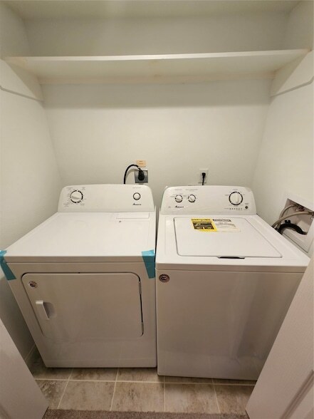 Building Photo - 8415 Hearth Dr