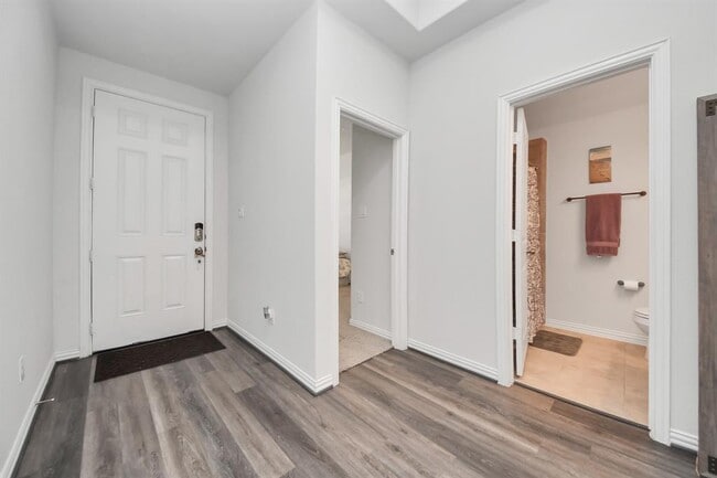 Building Photo - 7009 Terra Ln