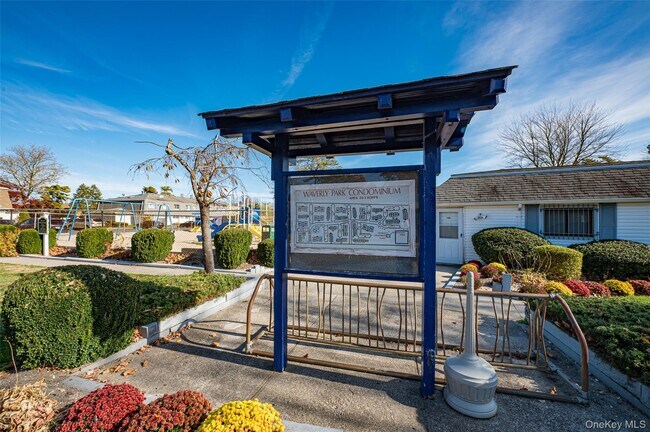 Building Photo - 213 Storm Dr