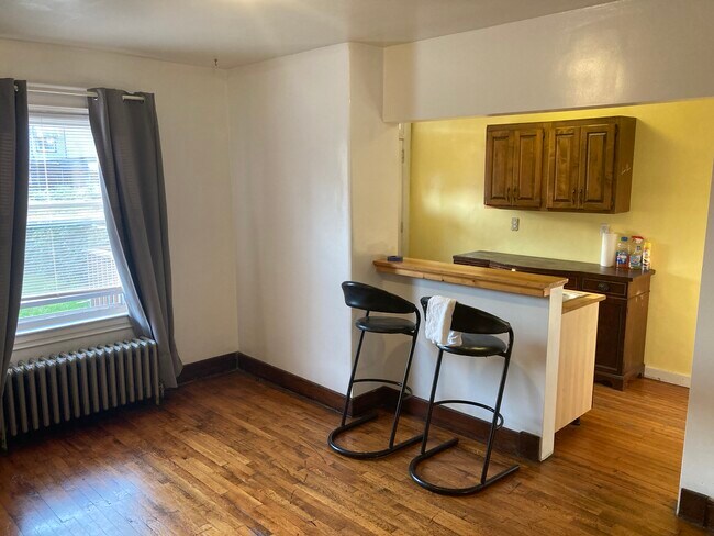 Building Photo - 3254 Dawson St