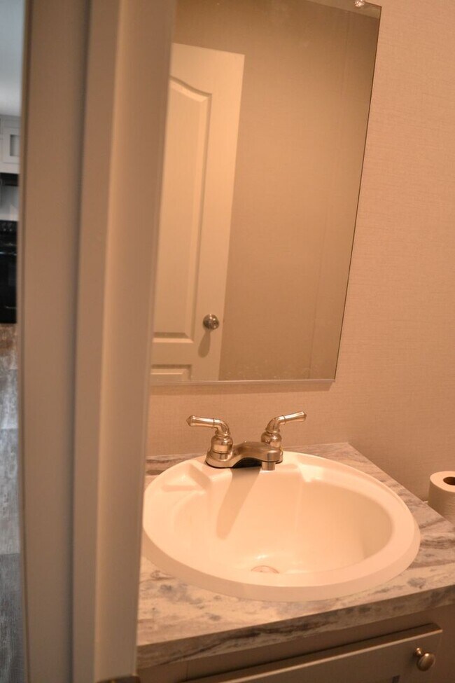 Building Photo - 155 Liles Dr