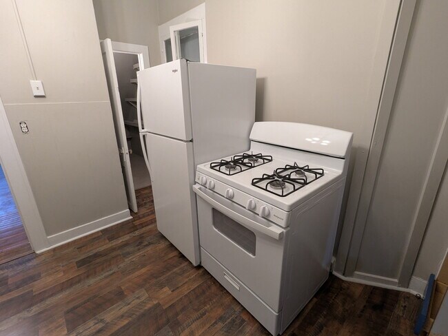 Building Photo - 1 Sherman St