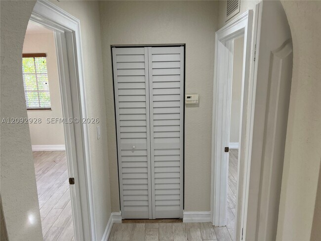 Building Photo - 14008 SW 274th Terrace