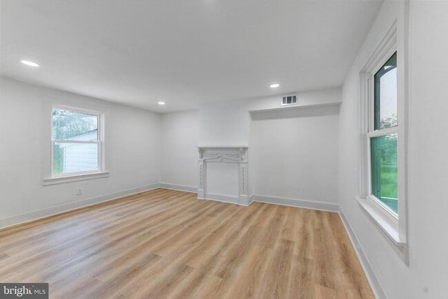 Building Photo - 151 Concert Ln