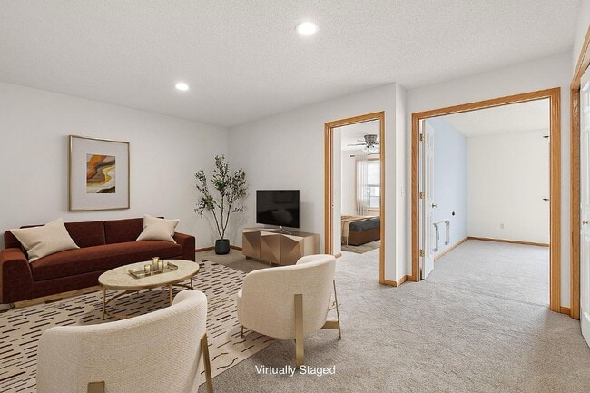 Building Photo - 9649 Alvarado Ln N