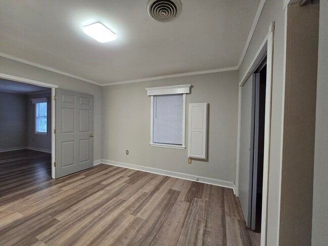 Building Photo - 2370 Wedgefield Rd