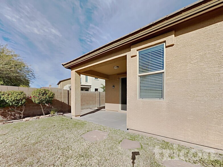 Building Photo - 18253 W Eva St