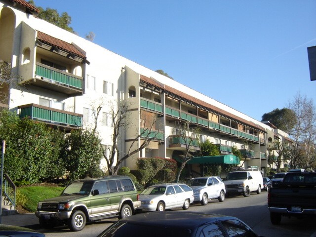 Building Photo - 5460 White Oak Ave