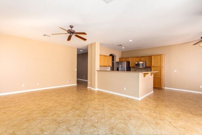 Building Photo - Single level rare to find 3 bed house in G...