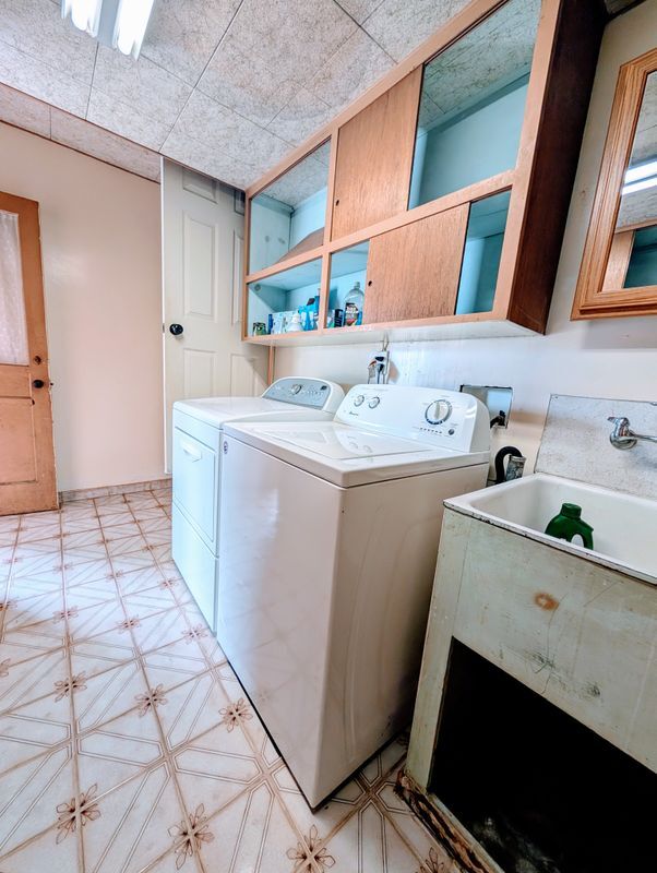 Building Photo - 1308 Claremont Pl