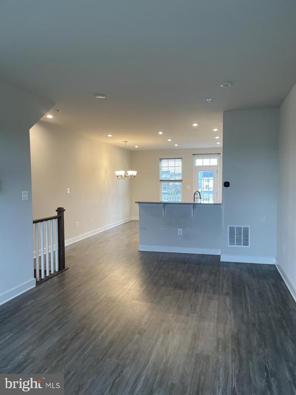 Building Photo - 6415 Ballenger Run Blvd