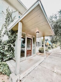 Building Photo - 1624 Sealy Ave