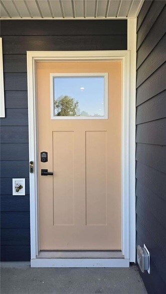 Building Photo - 12 Downing Dr