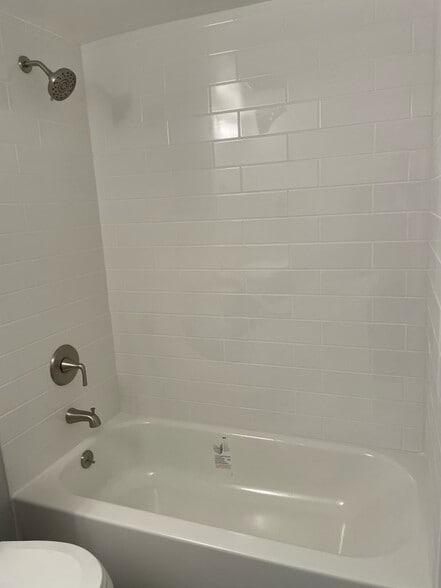 Building Photo - 2252 Abbeywood Dr