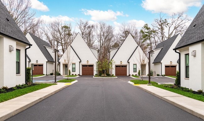 Building Photo - 1705 Double Oak Trl