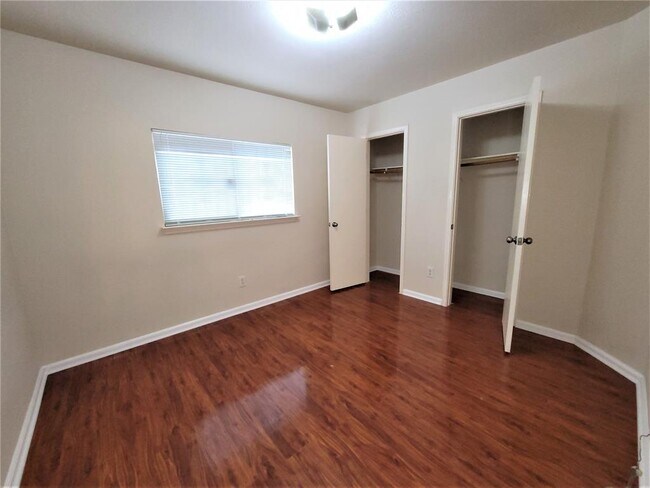Building Photo - 12406 Magnolia Canyon