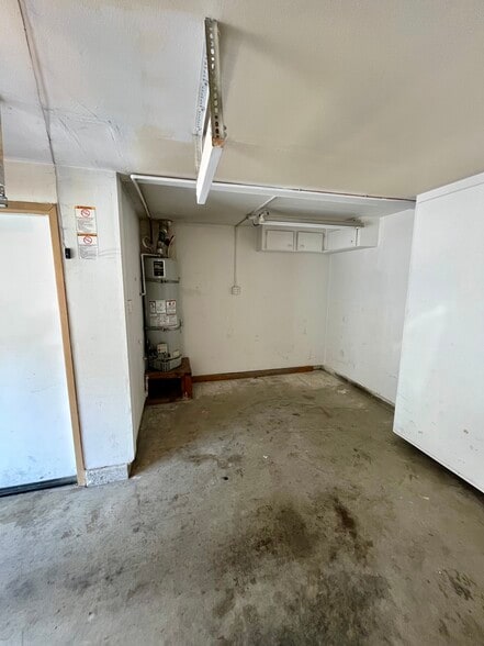Building Photo - 4265 Mesa Vista Way