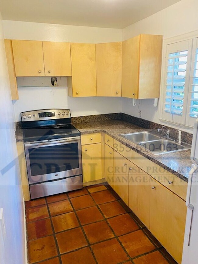 Interior Photo - 1609 S Federal Hwy Lake Worth, FL 33460