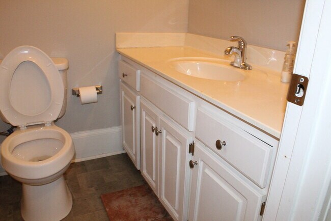 Building Photo - Northeast Columbia Spring Valley Rental