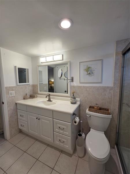Building Photo - 1333 E Hallandale Beach Blvd