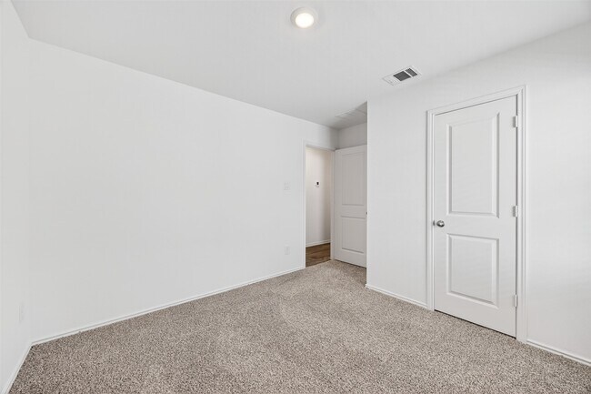 Building Photo - 3710 Marino Mile Dr