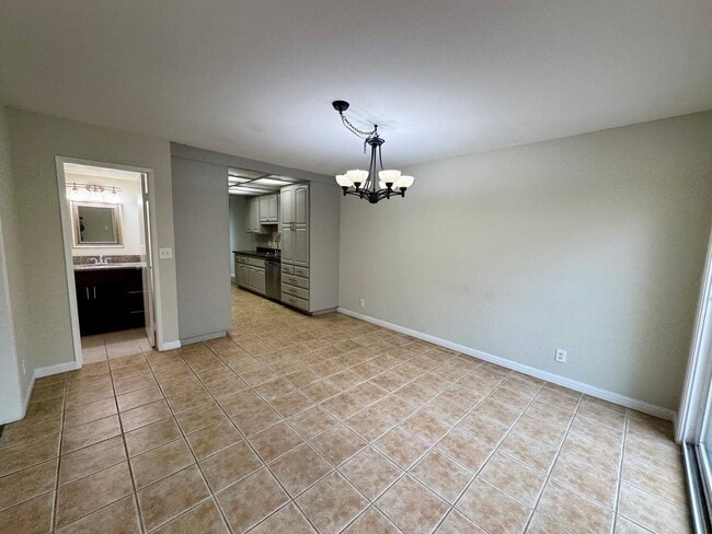 Building Photo - 3462 Del Amo Blvd
