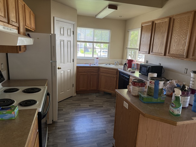 Building Photo - Madison Duplex