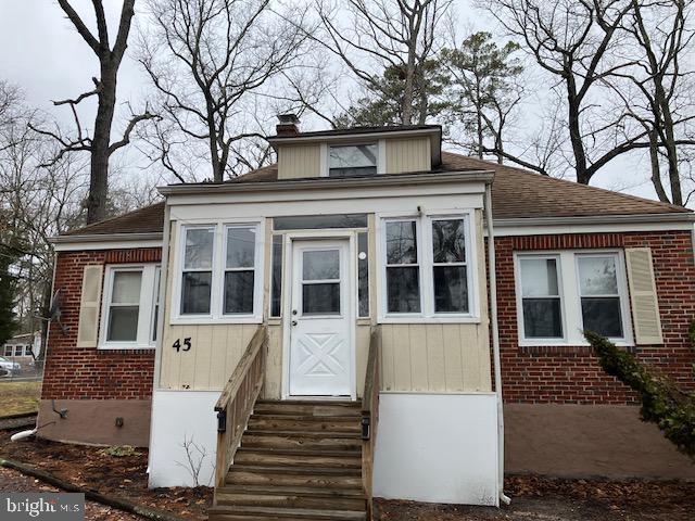 Building Photo - 45 W Lakeshore Dr