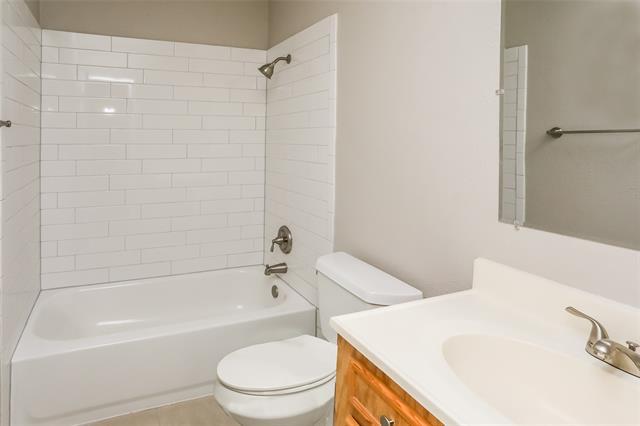 Building Photo - 6321 Woodside Knoll Dr
