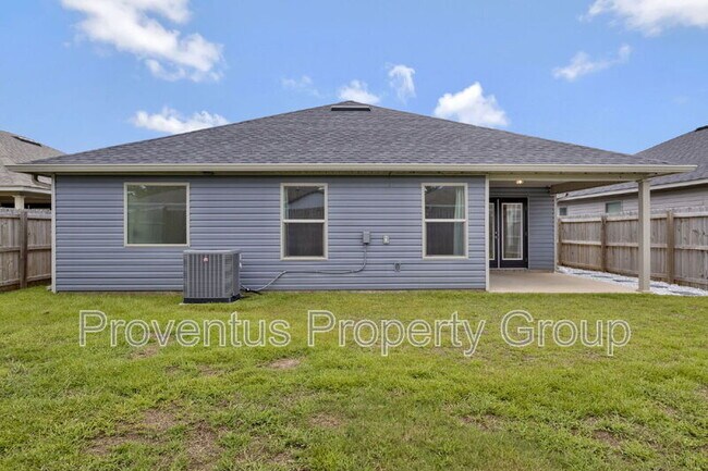 Building Photo - 2419 Privet Berry Dr