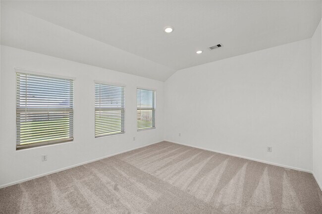 Building Photo - 7339 Bartoncliff Dr