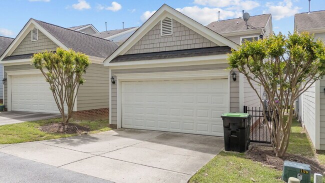 Building Photo - Charming Craftsman Home in the Heart of Apex | Renovated Kitchen, Fenced Yard, Garage & Lawn Care...