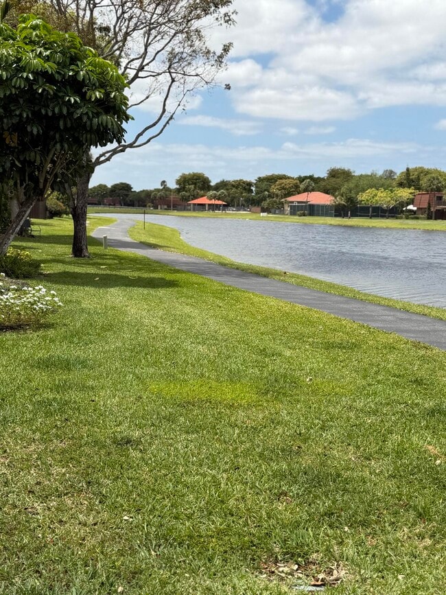 Building Photo - 8461 Boca Rio Dr