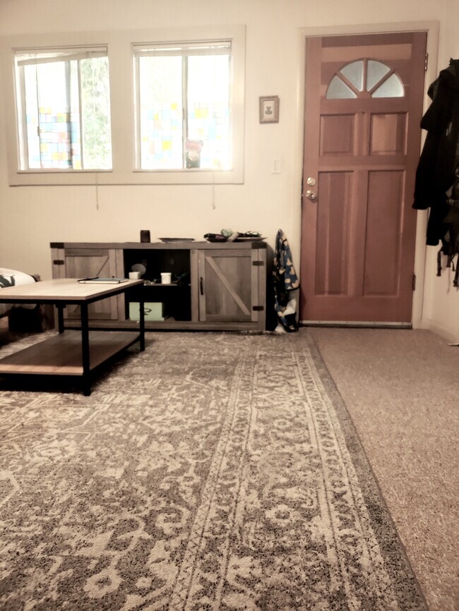 Building Photo - 1905 6th St