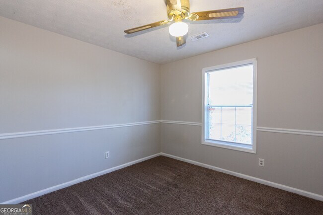 Building Photo - 141 Brownsmill Dr