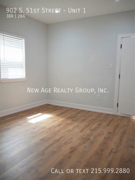 Building Photo - 902 S 51st St