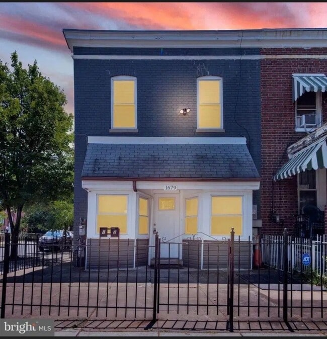 Building Photo - 1679 Montello Ave NE