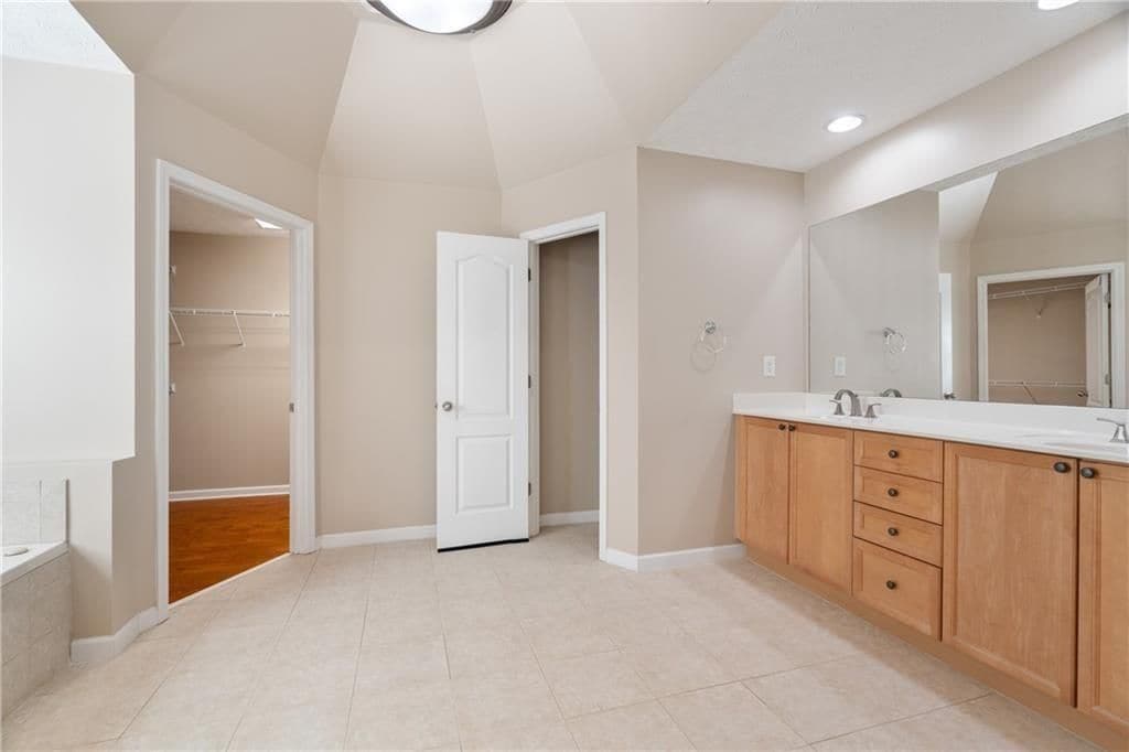 Building Photo - 1943 Jameson Cir NE