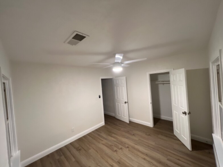 Building Photo - 1961 Carol Ave