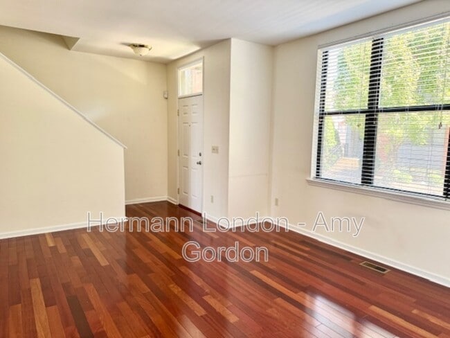 Building Photo - 4159 McPherson Ave