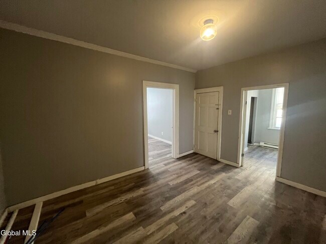 Building Photo - 508 2nd St