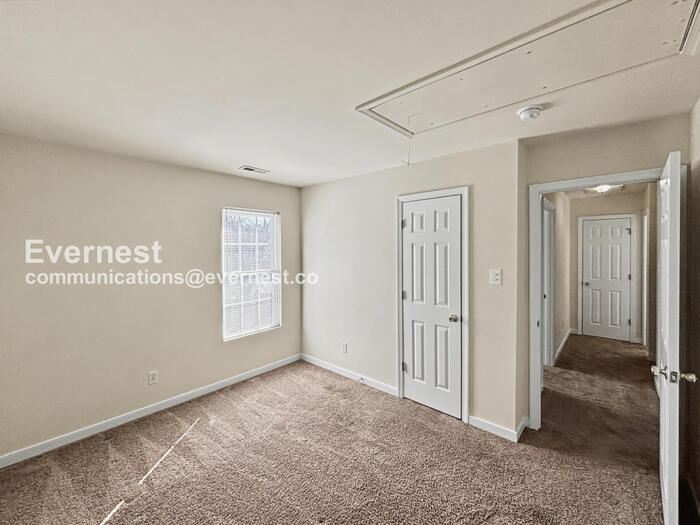 Building Photo - 1909 Greenstone Ct