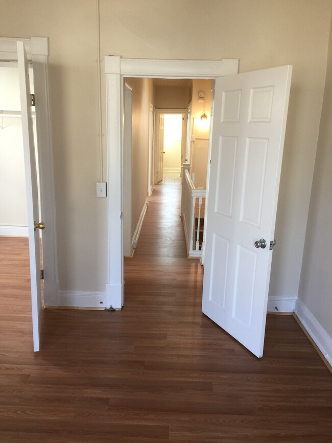 Upstairs hallway view from master bedroom - 707 Glenwood Ave