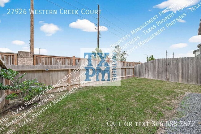 Building Photo - 27926 Western Crk Ct