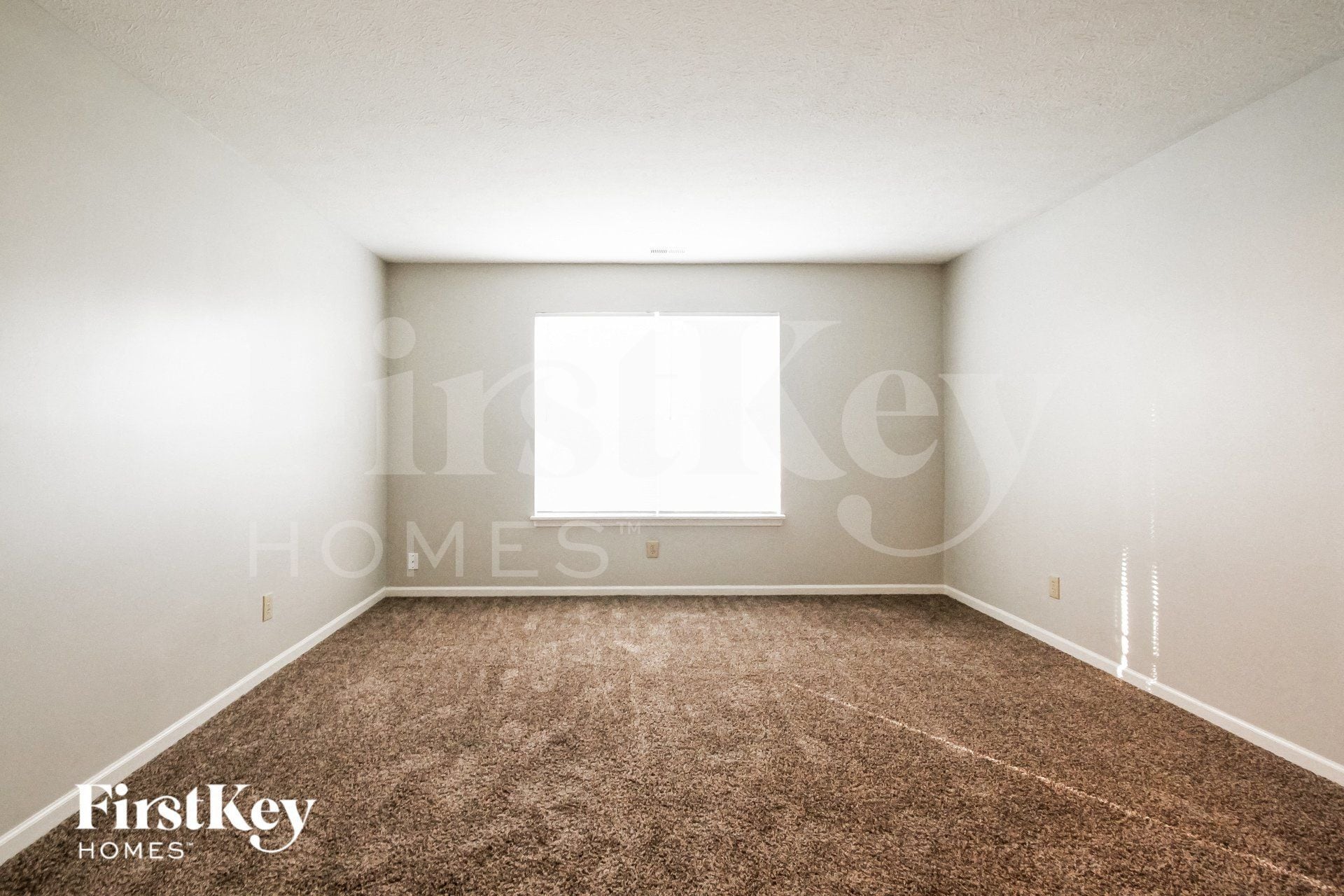 Building Photo - 41 Knoll Ln