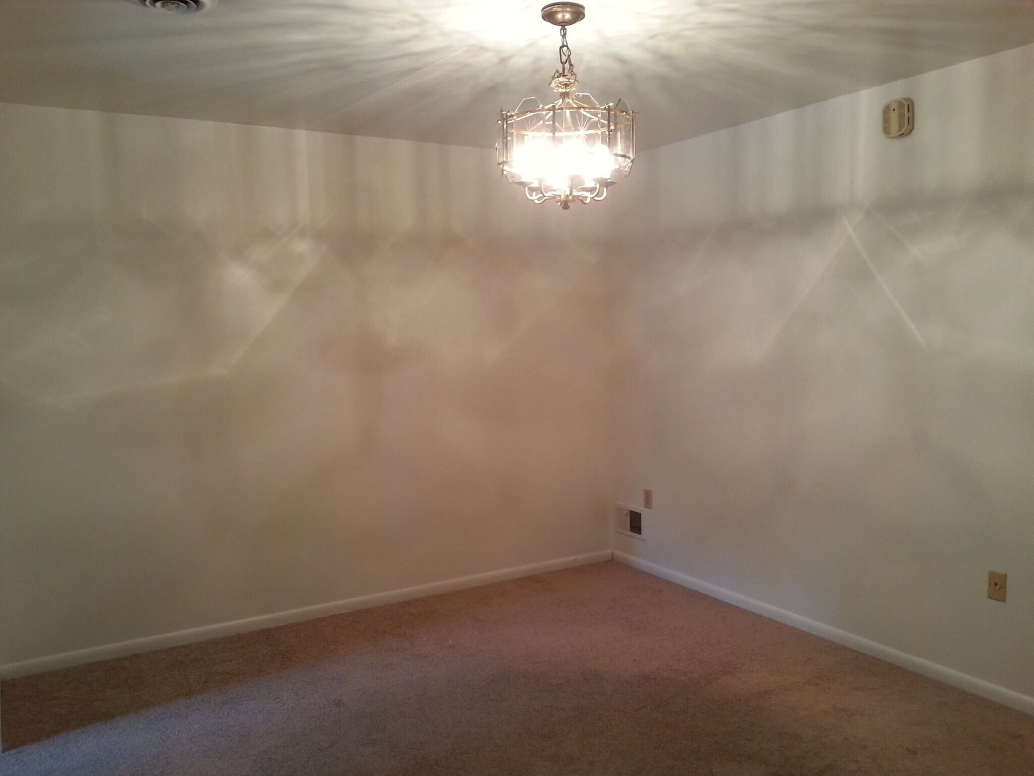 Dining room - 507 N Neville St